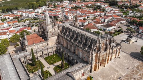 Batalha, Portugal. City panorama and view to Monastery of Santa Maria da Vitória. (Batalha Monastery) © Altosvic/Shutterstock