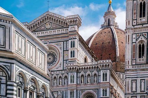 Cathedral of Saint Mary of the Flower in Florence © Shutterstock