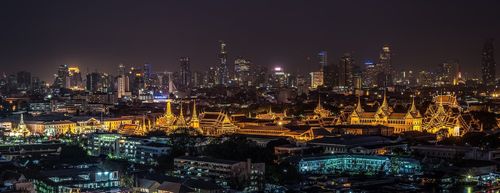 /grand-palace-bangkok-temple-night-1822487/