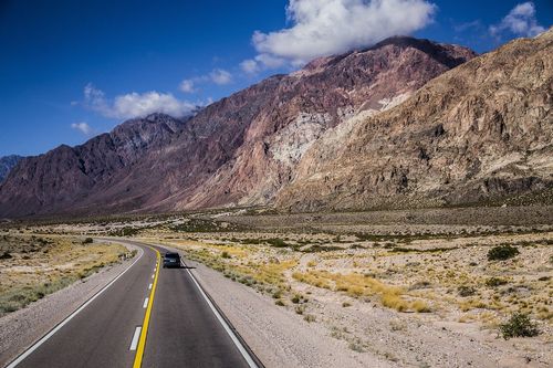 https://pixabay.com/photos/road-car-mountains-roadtrip-trip-5056788/